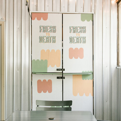 The food window reads 
